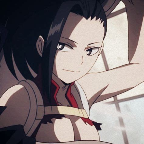 momo yaoyorozu desnuda